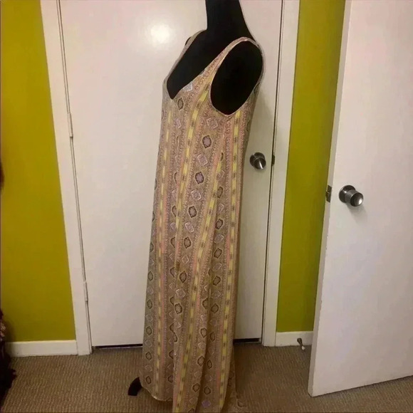 Mumu Patterned Maxi Dress Size Small🍓 - Picture 3 of 8